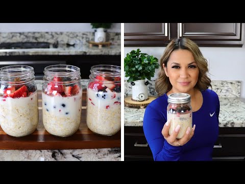 Quick and Easy Overnight Oats Recipe with Berries & Almond Milk