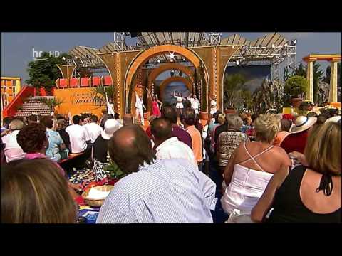 Ireen Sheer is hot and sexy mature women