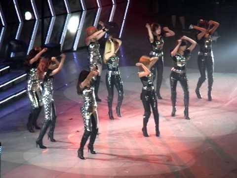 Girls' Generation Tour 2011 Singapore [091211] - The Boys