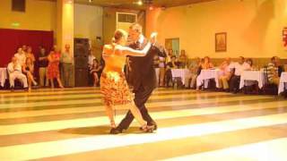 Javier Rodriguez & Andrea Misse dance @ Circulo Trovador