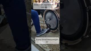 Video thumbnail for Evans Emad Heavyweight - Bass drum sound test by Aguilar Escobar Edgar