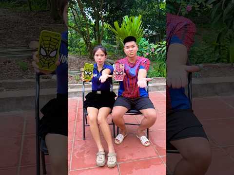 😱 Thử thách giữ thăng bằng ĐT và cái kết đắng 📱😨🤪🤣