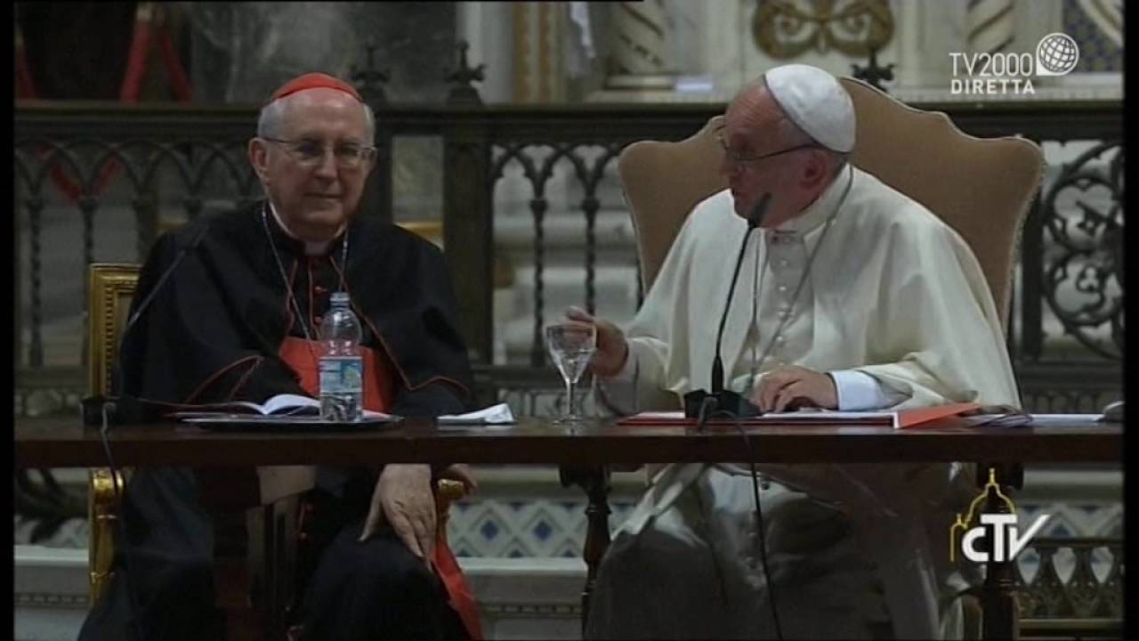 Papa Francesco sull'importanza di educare i giovani all'amore