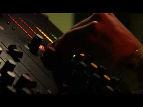 Reportage | Roots & digital dub sounds en session à la Manekine