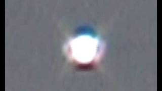 preview picture of video 'UFO over greece 2010,ΑΤΙΑ ΣΤΗΝ ΕΛΛΑΔΑ, cross-shape ufo caught on tape'
