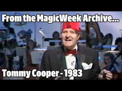 Tommy Cooper - Magician - Entertainment Express - 1983
