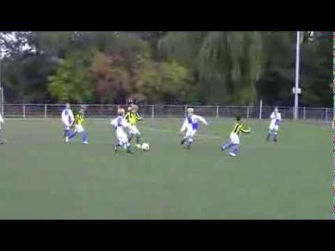 Dvc f1 vs Wippolder f4 21-09-2013 Mooie acties + goal Dilano de bruijn