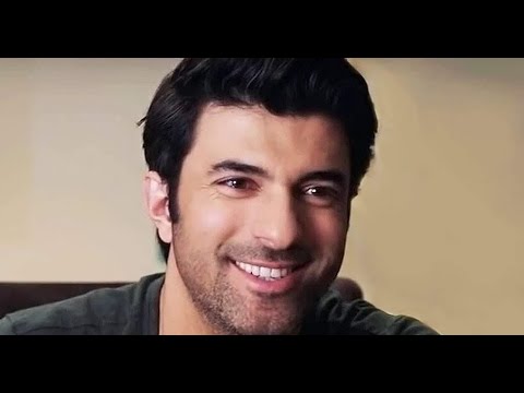 ¡El guapo actor Engin Akyürek llamó la atención con su confesión de amor! #enginakyürek