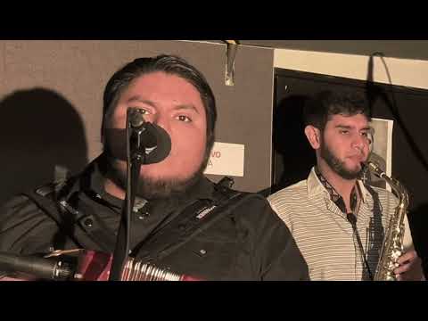 Nueve Días - Los Hermanos Soria