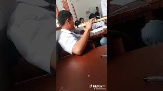 Download lagu siswa SMP bermain suling batak mp3