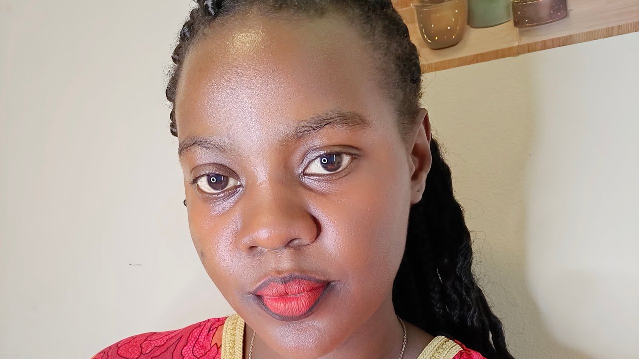 Ebigana omukazi okunyumira Omukira live