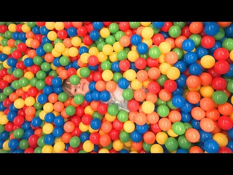 download lagu mp3 mp4 Piscine Boule, download lagu Piscine Boule gratis, unduh video klip Piscine Boule