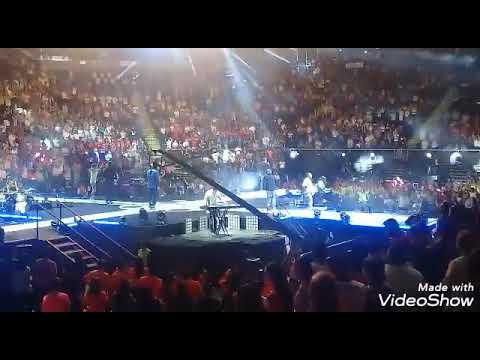 Cielo Abierto Arena Monterrey -Salta de gozo - Carlos Omar canta-autor Cristiano Católico