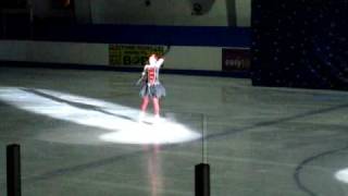 Ice skating to Nightmare Before Christmas, Whats This