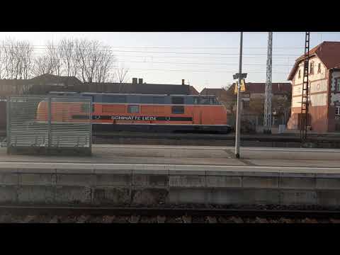 221 135-7 "Schwatte Liebe" abfahrt ins BW Neustrelitz