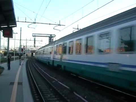 E402.014 sull' IC 541 in transito a Roma Tiburtina
