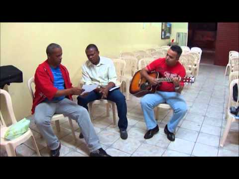 Quadrangular Vera Cruz...B.H..M.G....31 Maio 2012 - Culto de Homens - Louvor.