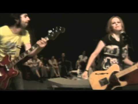 Le bonheur te fait de l'oeil - France D'amour