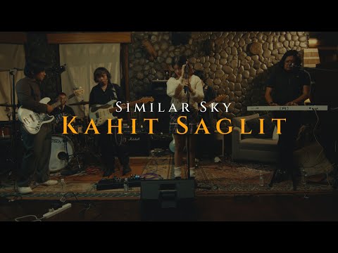Kahit Saglit (The Cozy Cove Live Session) - Similar Sky
