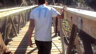 preview picture of video 'el pollo en el puente de ojuela'