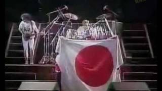 Freddie Mercury - My Love Is Dangerous (WWRY/&#39;Live in Japan&#39; Remix by PiotreQ) [MUSIC VIDEO]