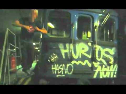 Hurto   Graffiti real 2009 VideoClip www keepvid com