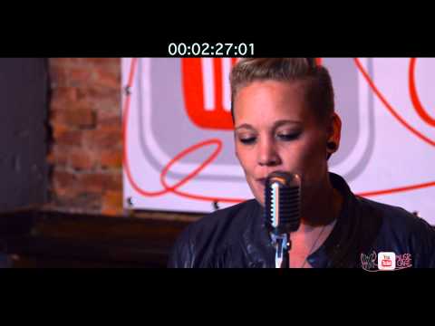 Music Cafe, Pilot #2 (8 aug): Moniek de Bie -  Family portrait