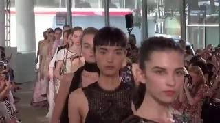 Monique Lhuillier Woman New York SS 2017