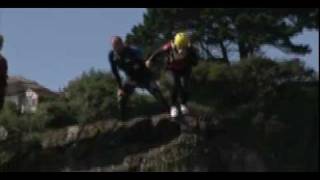 preview picture of video 'Coasteering in Dunmore East'