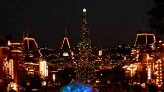 Disneyland music- Main Sreet area music-God Rest Ye Merry Gentlemen