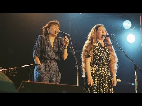 Hard Times Come Again No More - Mary Black & Dolores Keane, 1986