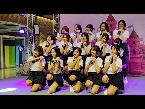 ปั่นป่วน Theglassgirls The Market Idol Street 290423