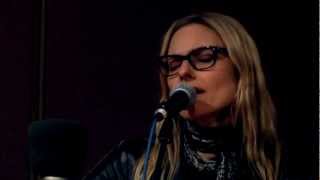 Aimee Mann - Slip and Roll (Live on Sound Opinions)