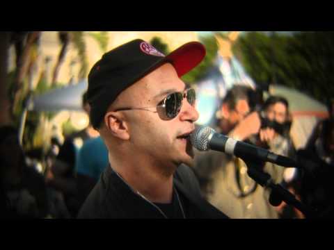 Tom Morello (The Nightwatchman) - This Land Is Your Land @OccupyLA