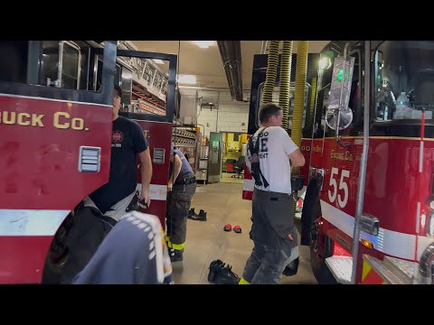 *URGENTLY* Chicago fire department Engine 55 Truck 44 (Spare) Battalion 12 responding 