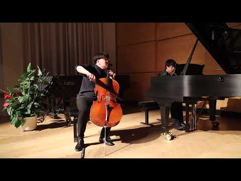 Yun Ho performing Karl Davydov's At the Fountain
