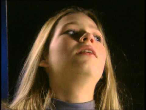 IVANA BRKIĆ - PRSTE K SEBI (OFFICIAL VIDEO)