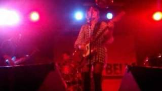 Howling Bells - Broken Bones