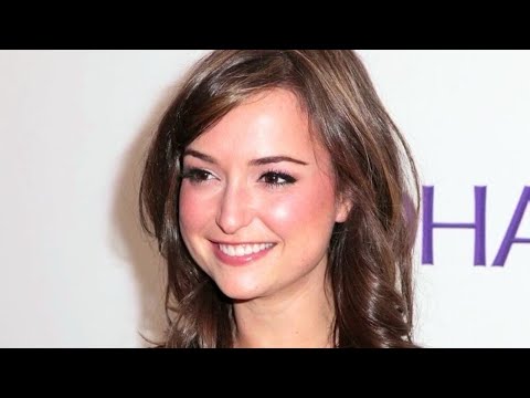 Milana Vayntrub Bikini