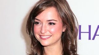 Milana Vayntrub's Bikini Photo Is A Feast For Eyeballs