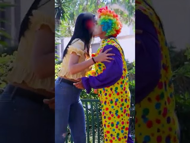 Vídeo relacionado con Rubies 55052 Disfraz de payaso para adultos, Multicolor, Talla única