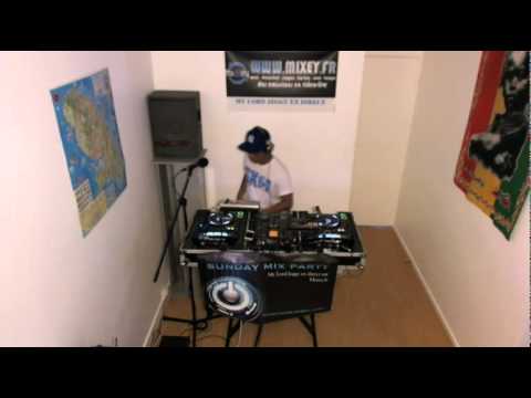 Dj Eladji and ESDAY @ Sunday Mix Party With My Lord Jeggy part 1