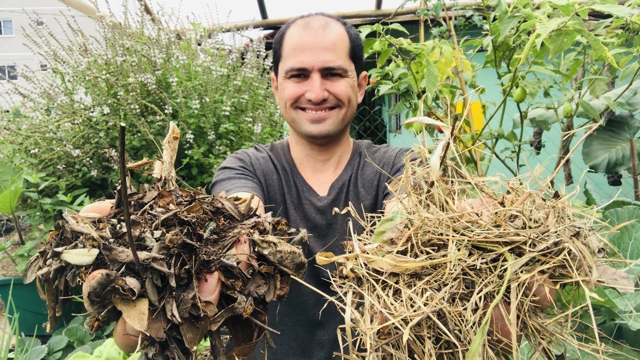 VEJA O QUE ACONTECE COM UM CANTEIRO SEM PROTEÇÃO SECA E O OUTRO COM COBERTURA