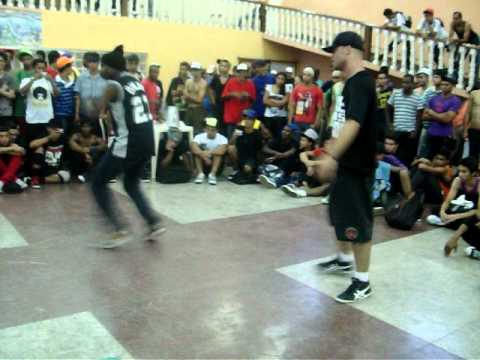 Bboy Evolution 2011 BH-MG Lorão Floor Riders DF vs Mateus Locomotion Kingz MG