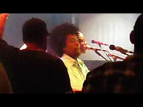 SAMBASONICS  - Balanca Pena / O Telefone Tocou Novamente (Live 2012)