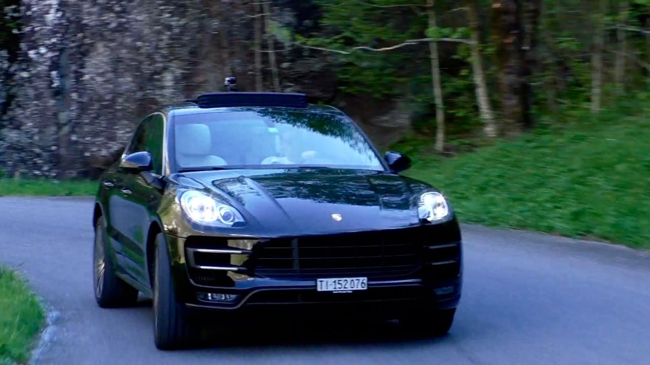 Porsche Macan Turbo | Driving and Sound thumnail