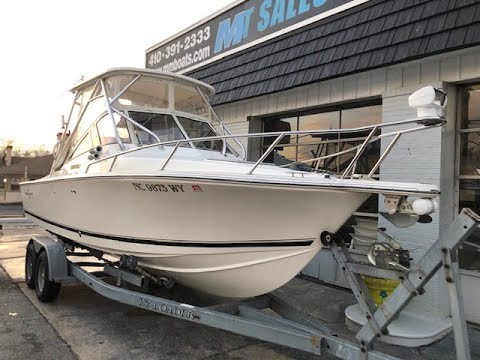 2004 Albemarle 245 Cuddy