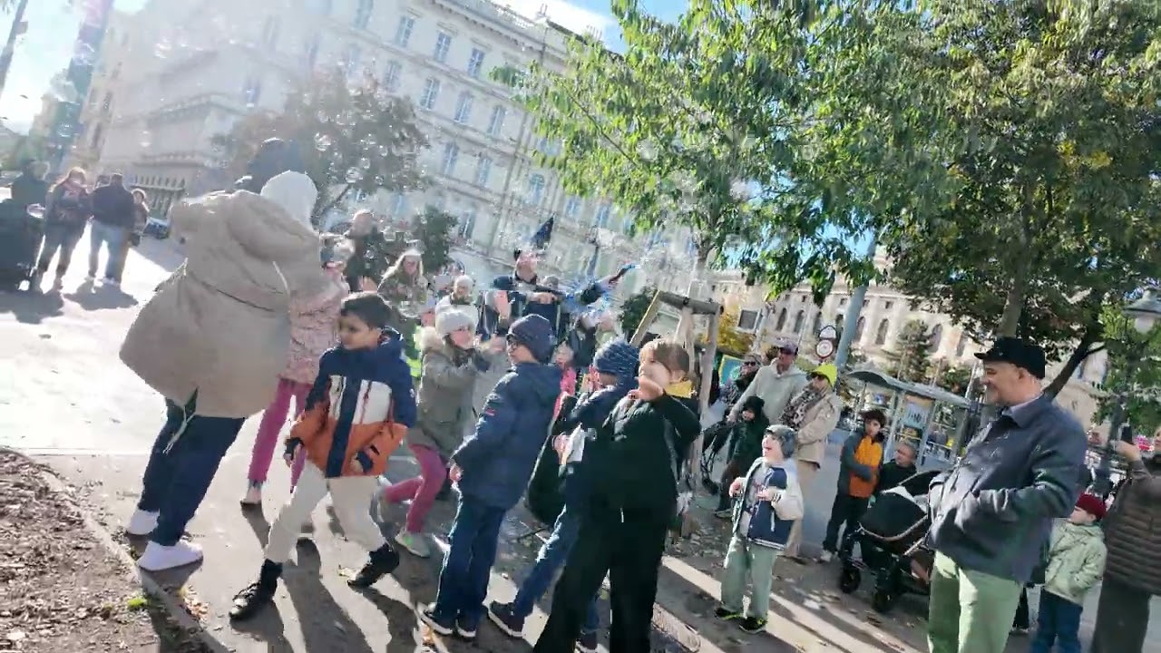Seifenblasenshow am Nationalfeiertag Österreichs | Fancy Bubbles Wien 2025