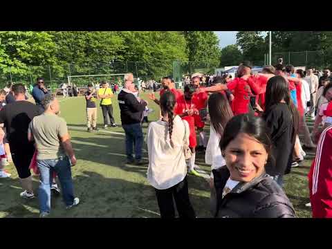 MEISTER-EHRUNG 2024 🏅 Türkischer SV Lübeck | Medaillen & Jubel nach Kreisliga-Titel!