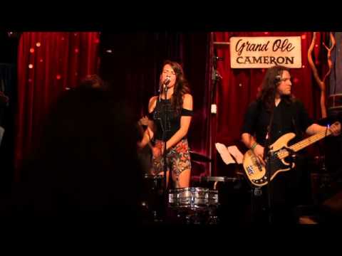 Cèlia Pallí - Mamma (Live @ Cameron House) (2013)